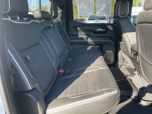 Certified 2024 GMC Sierra 1500 AT4X image 18