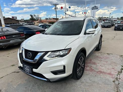 Used 2019 Nissan Rogue SV w/ Premium Package AWD/4WD image 3