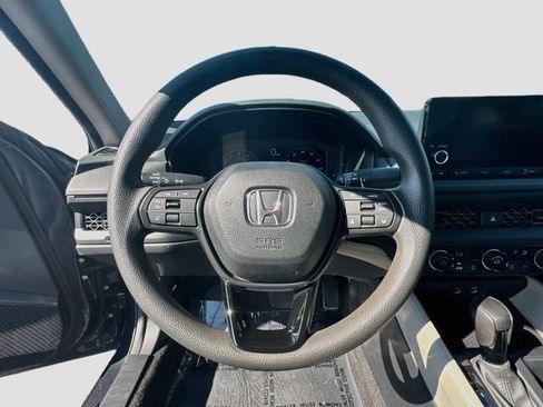 Certified 2023 Honda Accord LX image 13