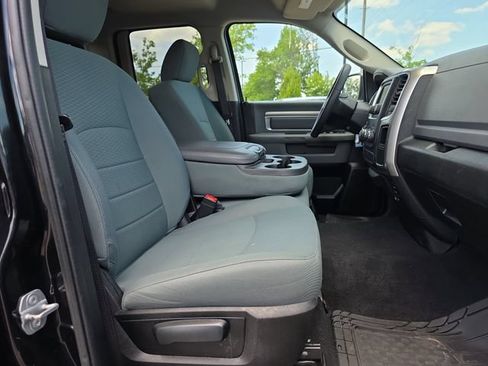Used 2017 RAM 1500 Classic SLT AWD/4WD image 15