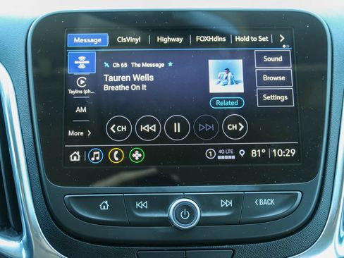 Used 2024 Chevrolet Equinox LT FWD image 19
