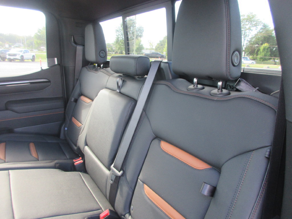New 2026 GMC Sierra 1500 AT4 w/ AT4 Premium Package AWD/4WD image 13