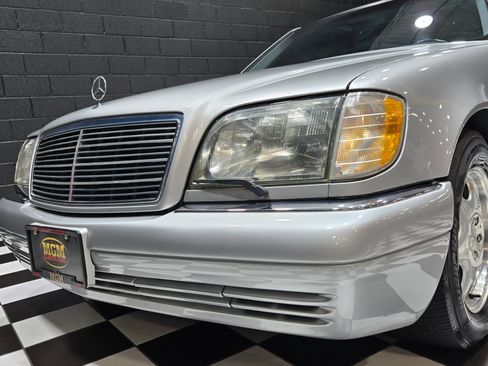Used 1999 Mercedes-Benz S 500 Sedan image 19