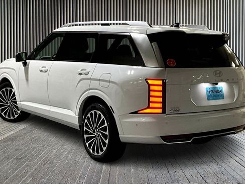New 2026 Hyundai Palisade Calligraphy image 3