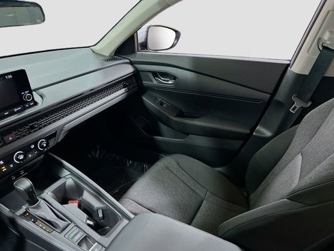Used 2025 Honda Accord LX image 20