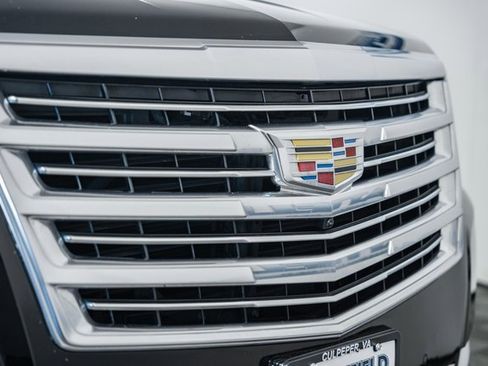 Used 2018 Cadillac Escalade ESV Platinum image 11