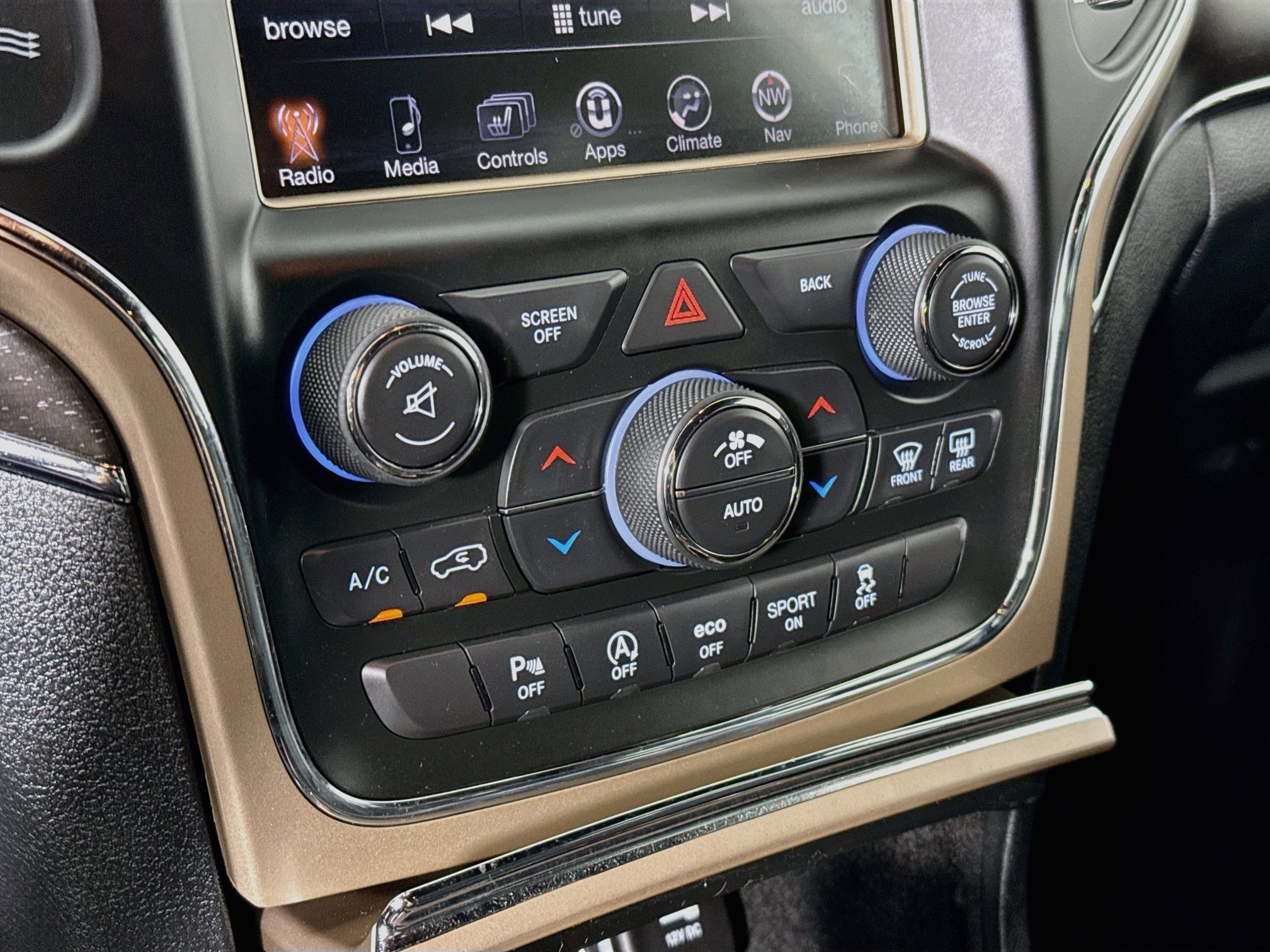 Used 2016 Jeep Grand Cherokee Limited AWD/4WD image 18