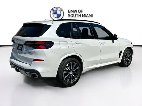 Certified 2024 BMW X5 sDrive40i w/ M Sport Package image 7