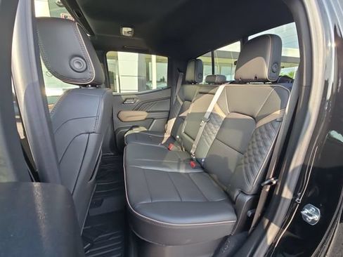 New 2026 GMC Canyon Denali w/ LPO, Denali Black Edition AWD/4WD image 26