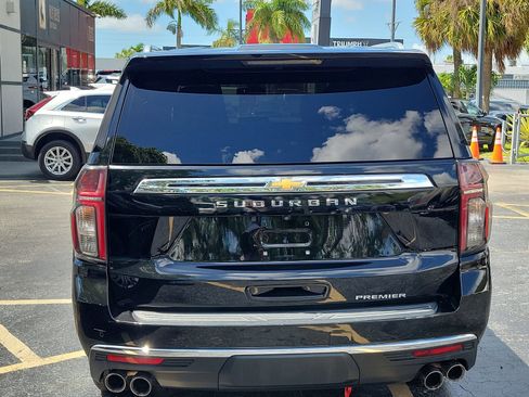 Used 2021 Chevrolet Suburban Premier RWD image 5