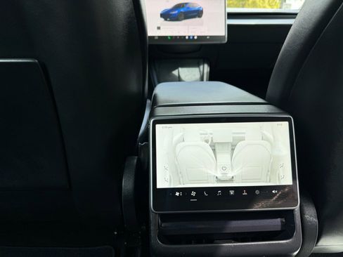 Used 2025 Tesla Model 3 Long Range image 27