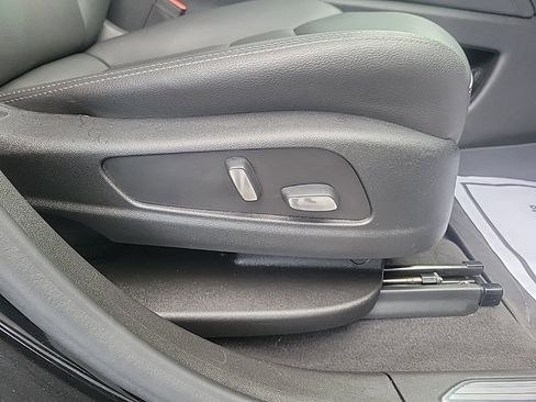 Certified 2020 Cadillac XT5 Luxury image 29