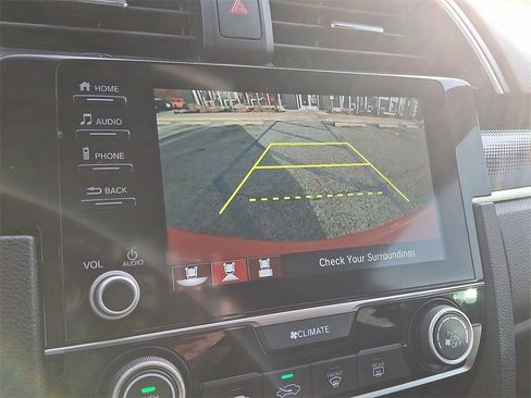 Used 2019 Honda Civic Sport image 17