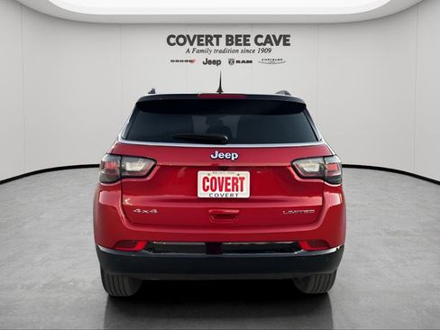 Used 2025 Jeep Compass Limited w/ Elite Group image 8