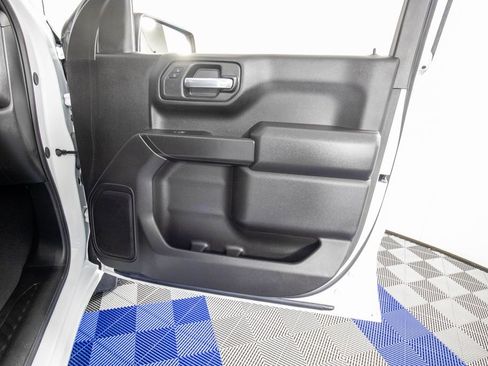 Used 2024 Chevrolet Silverado 1500 Custom image 13