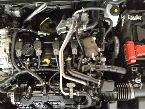 Used 2024 Nissan Altima 2.5 SR image 30