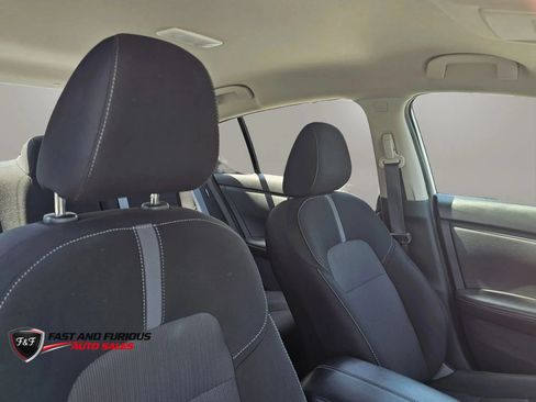 Used 2024 Nissan Sentra SV FWD image 14