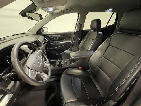 Used 2022 GMC Terrain SLT AWD/4WD image 3