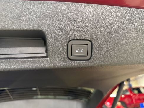 New 2025 GMC Acadia Elevation w/ Elevation Premium Package AWD/4WD image 14