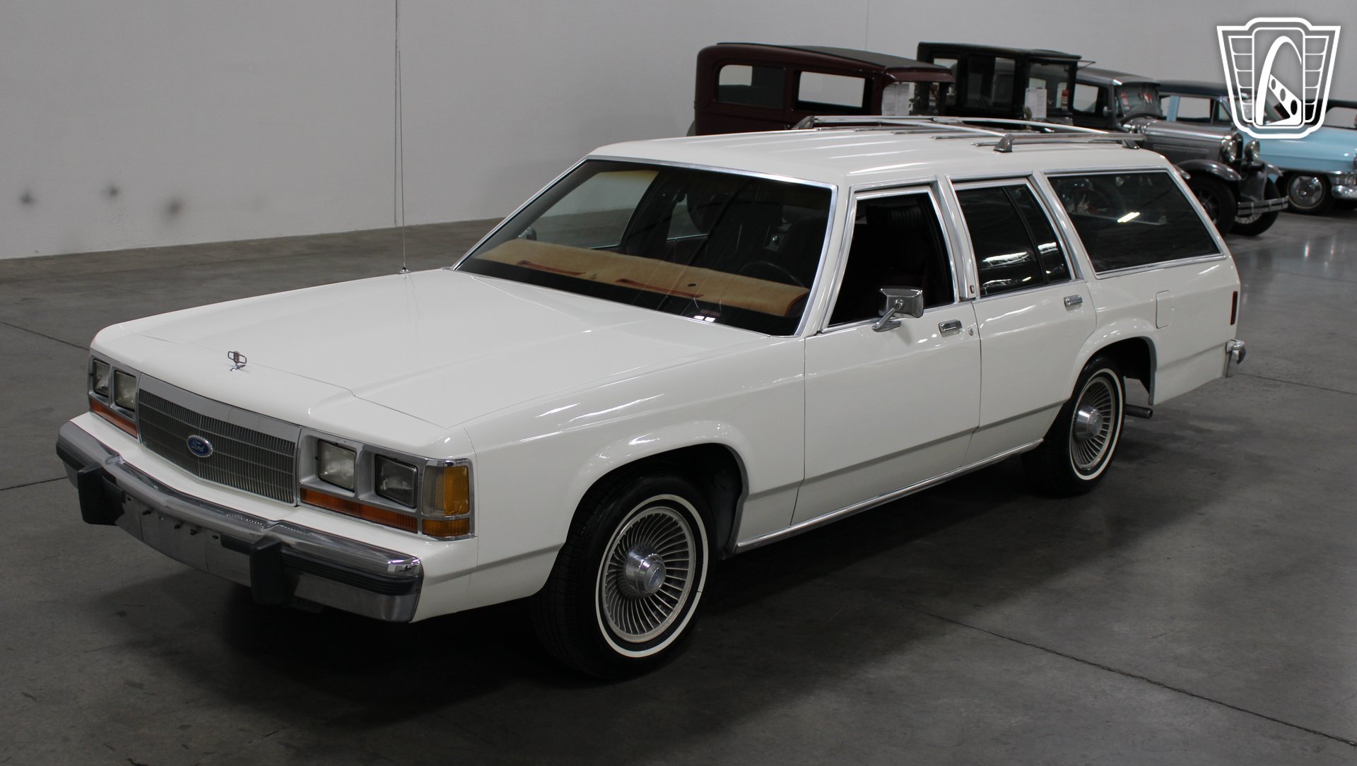 Used 1988 Ford LTD Country Squire RWD image 3