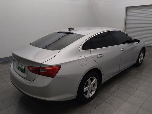 Used 2022 Chevrolet Malibu LS FWD image 9