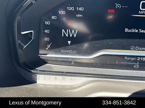 Used 2022 GMC Yukon XL Denali image 16