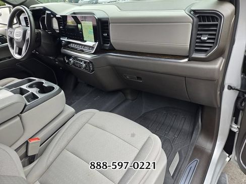 Used 2022 GMC Sierra 1500 SLE w/ X31 Off-Road Package AWD/4WD image 18
