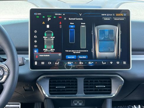 New 2025 VinFast VF 8 Plus image 17