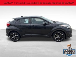 Used 2020 Toyota C-HR XLE video 2