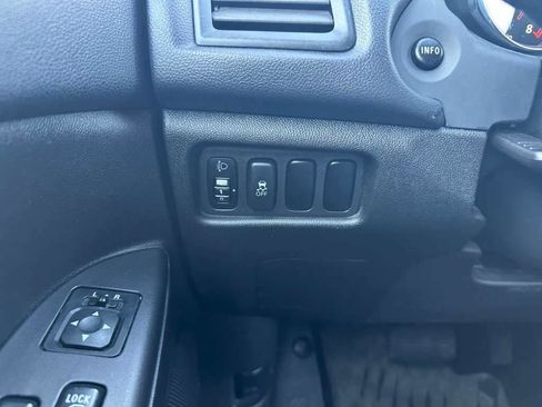 Used 2015 Mitsubishi Outlander Sport SE AWD/4WD image 19