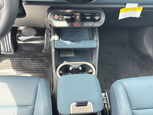 Used 2025 MINI Cooper Countryman S w/ Comfort Package Max image 14