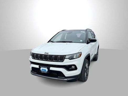 Used 2026 Jeep Compass Limited image 1