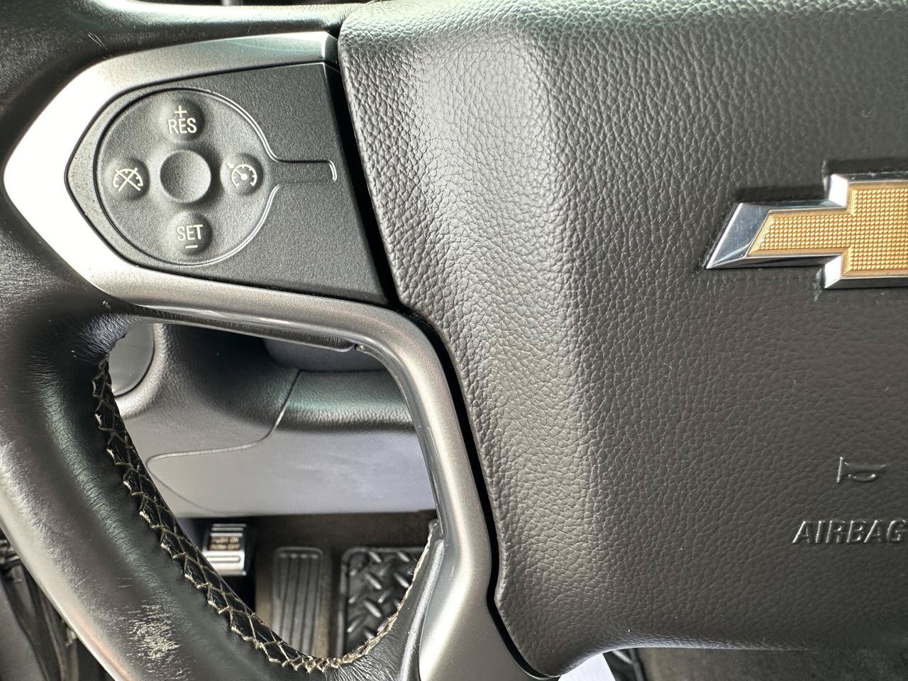 Used 2015 Chevrolet Silverado 1500 LT AWD/4WD image 13