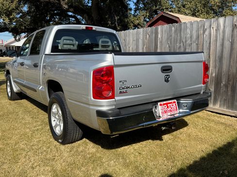 Used 2006 Dodge Dakota SLT image 8