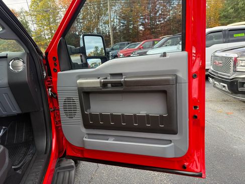 Used 2016 Ford F250 XLT w/ XLT Value Package image 24