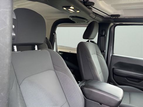 Used 2019 Jeep Wrangler Sport S image 15