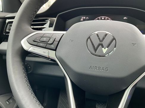New 2025 Volkswagen Jetta SE image 22