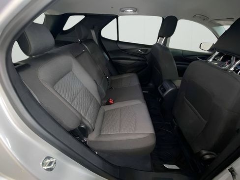 Used 2020 Chevrolet Equinox LT w/ Driver Convenience Package FWD image 12
