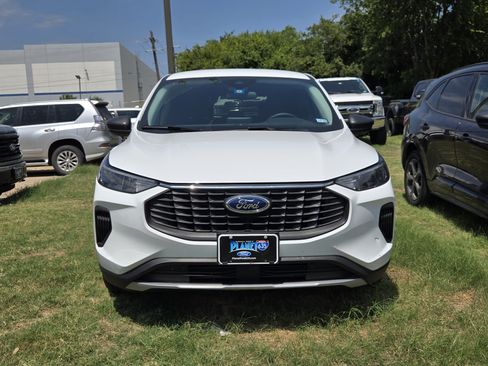 Used 2023 Ford Escape Active FWD image 2