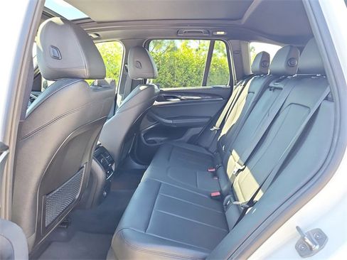 Used 2019 BMW X3 sDrive30i image 9