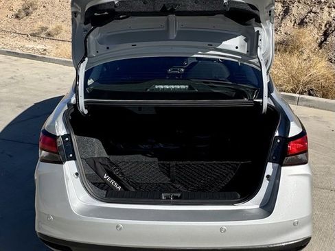 New 2025 Nissan Versa SR w/ Trunk Package image 21