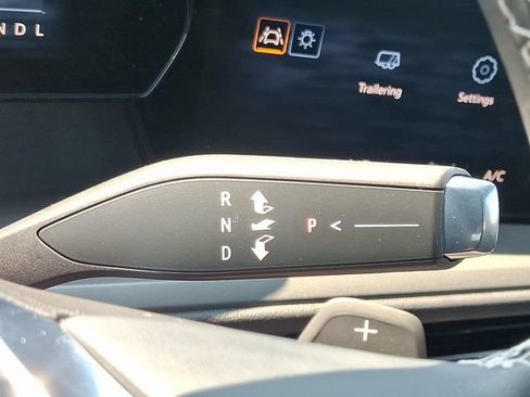 Used 2026 Chevrolet Traverse LT AWD/4WD image 14