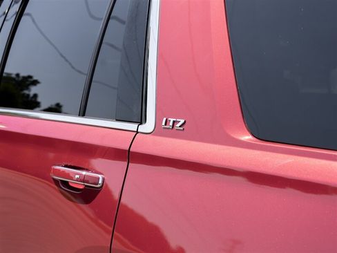 Used 2015 Chevrolet Tahoe LTZ AWD/4WD image 13