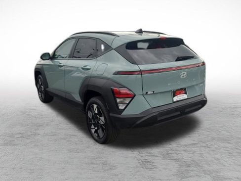 Used 2025 Hyundai Kona SEL AWD/4WD image 6