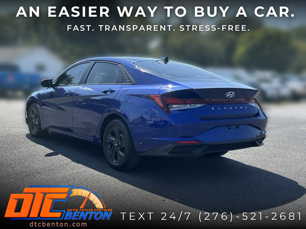 Used 2023 Hyundai Elantra SEL FWD image 5