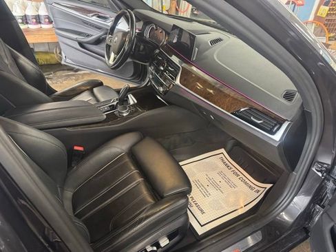 Used 2017 BMW 540i xDrive AWD/4WD image 23