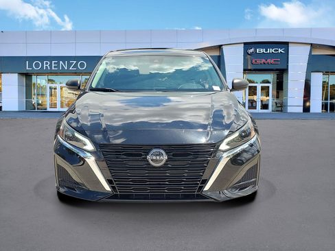 Used 2024 Nissan Altima 2.5 S FWD image 2