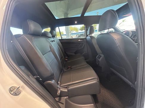 Used 2021 Volkswagen Tiguan SE R-Line image 30