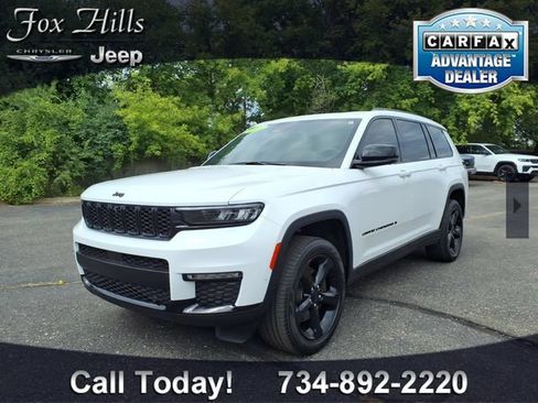 Used 2025 Jeep Grand Cherokee L Limited w/ Luxury Tech Group II AWD/4WD image 3