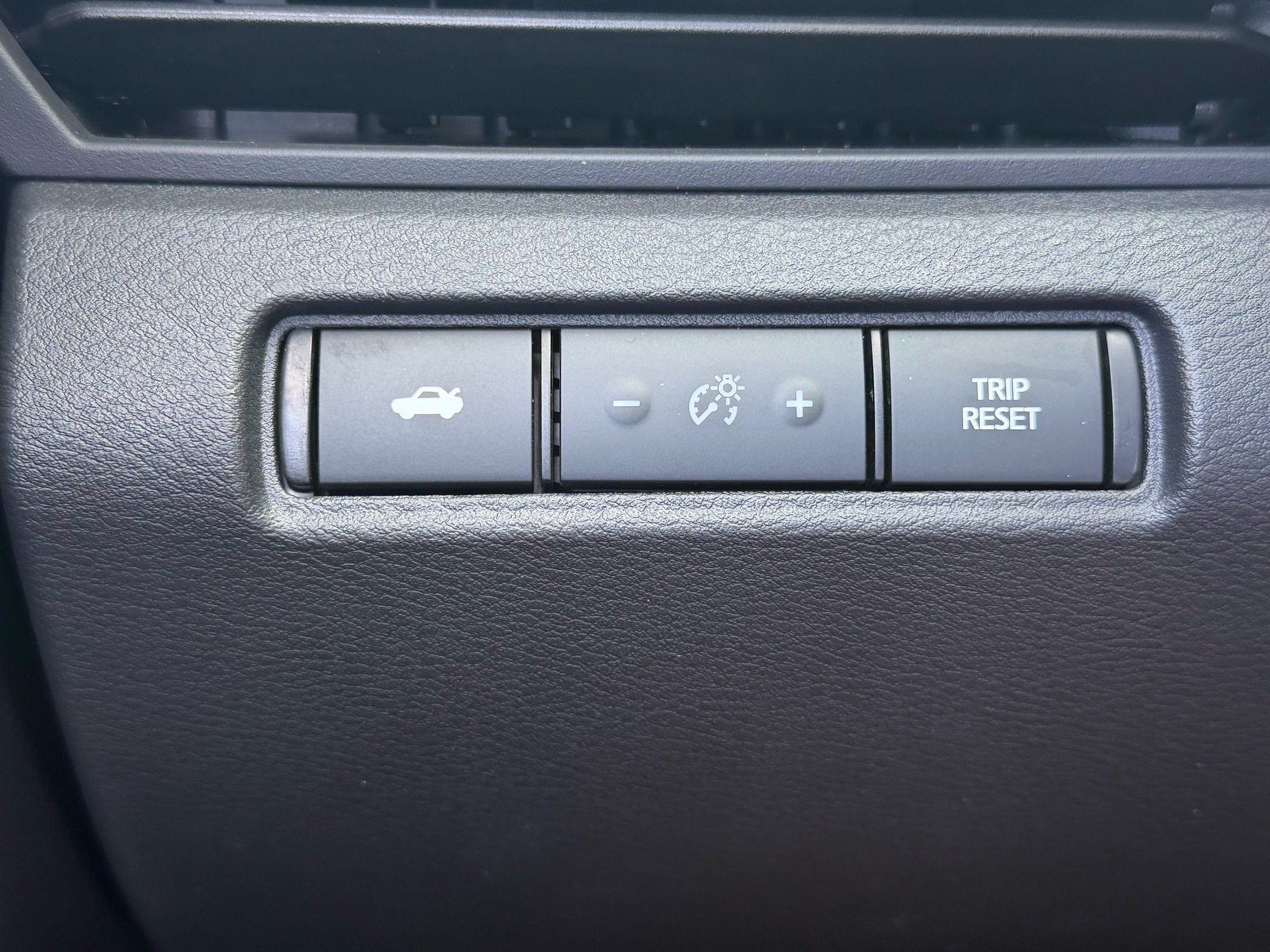 Certified 2025 Nissan Altima 2.5 SV FWD image 29
